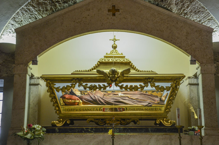 Tomba di santa filippa mareri